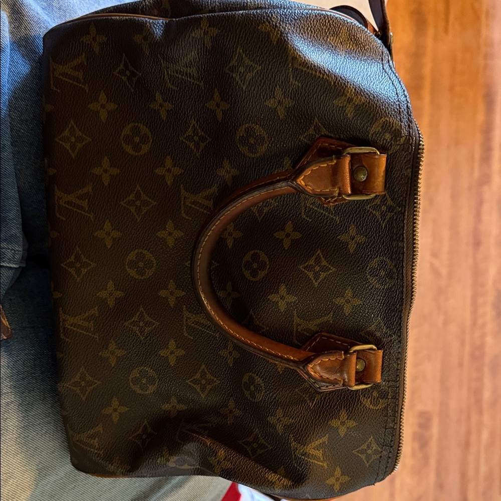 Louis Vuitton Monogram Speedy 30 Bag in Brown with matching wallet. Vintage.